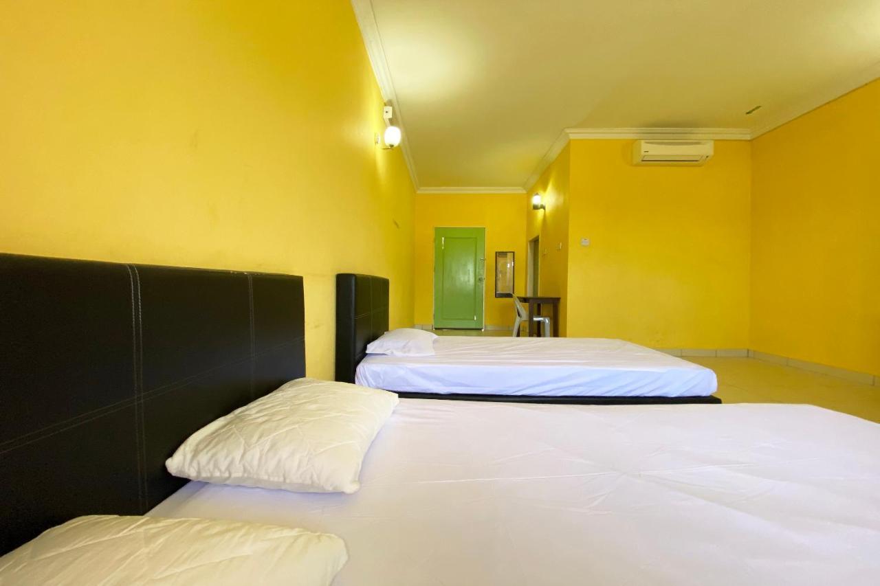 Oyo 90268 Lohan Point Lodge Ranau Esterno foto