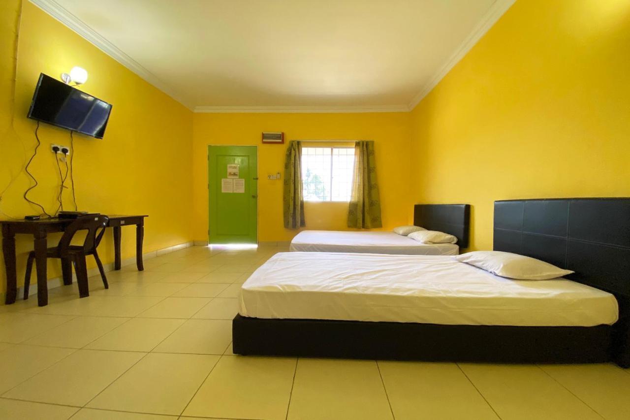 Oyo 90268 Lohan Point Lodge Ranau Esterno foto